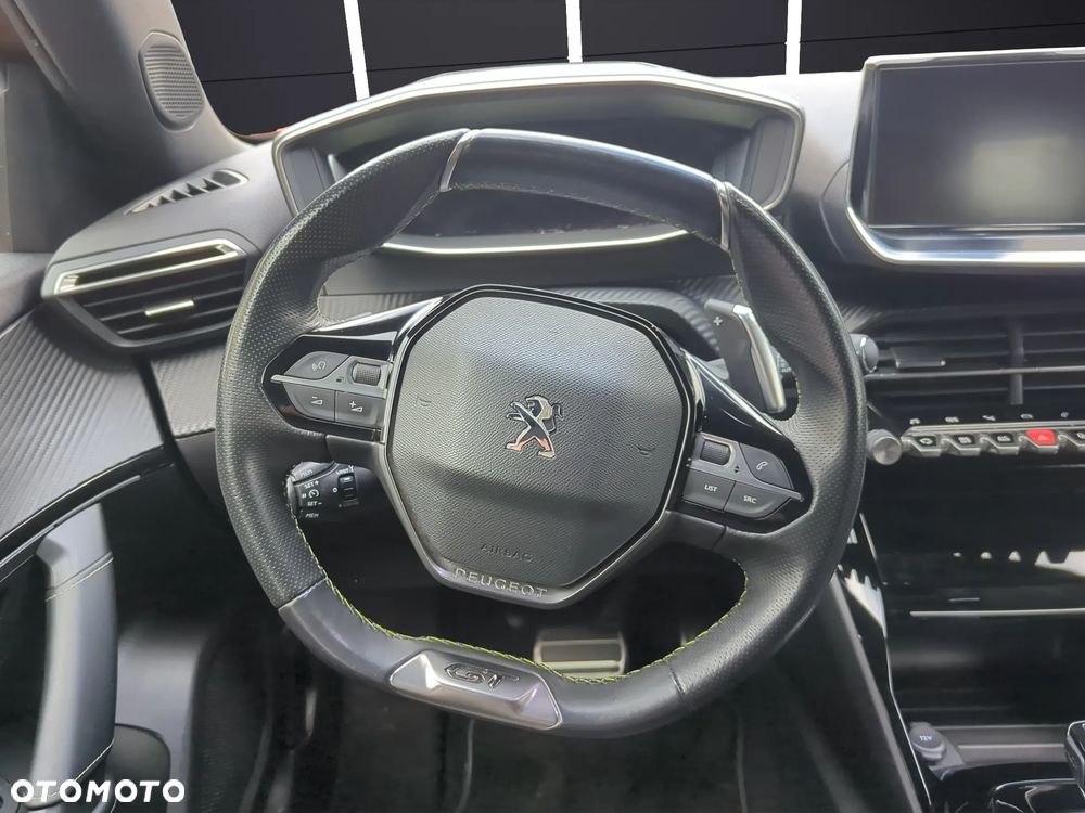 Peugeot 2008 1.2 PureTech GT Pack S&S EAT8 - 17