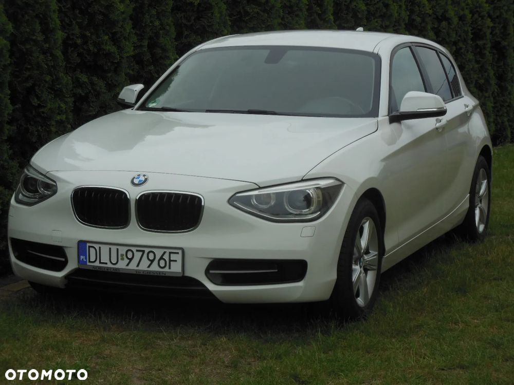 BMW Seria 1 118i Sport Line