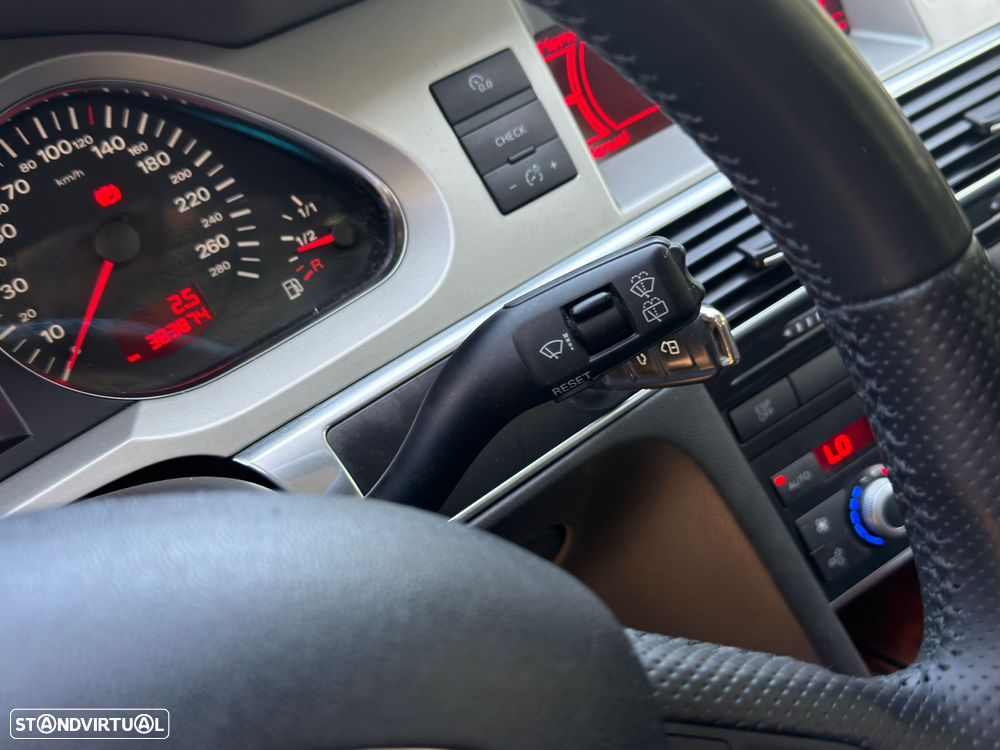 Audi A6 Avant 2.0 TDI Exclusive - 15