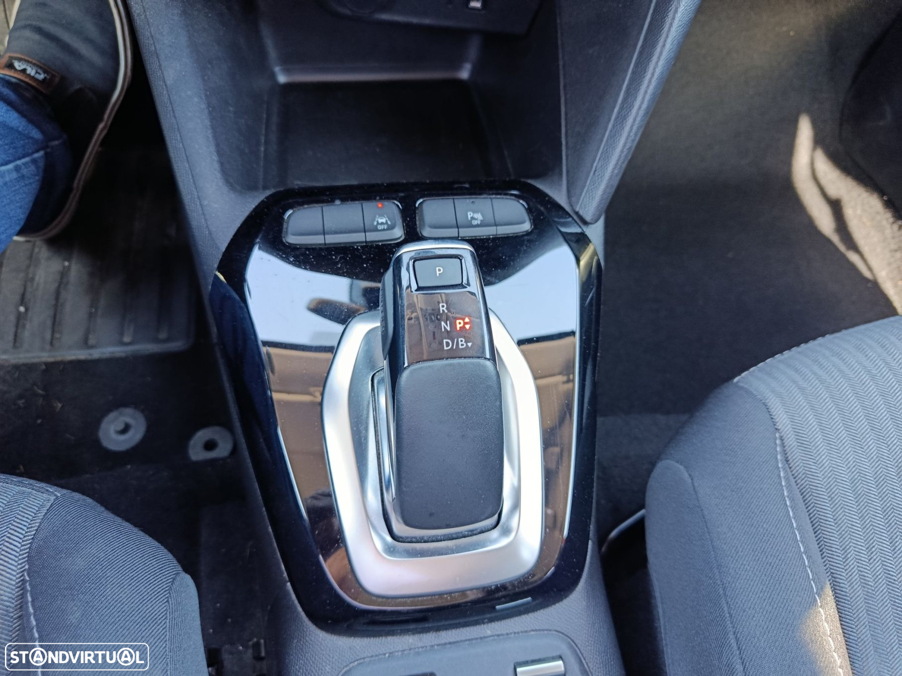 Opel Corsa-e - 12