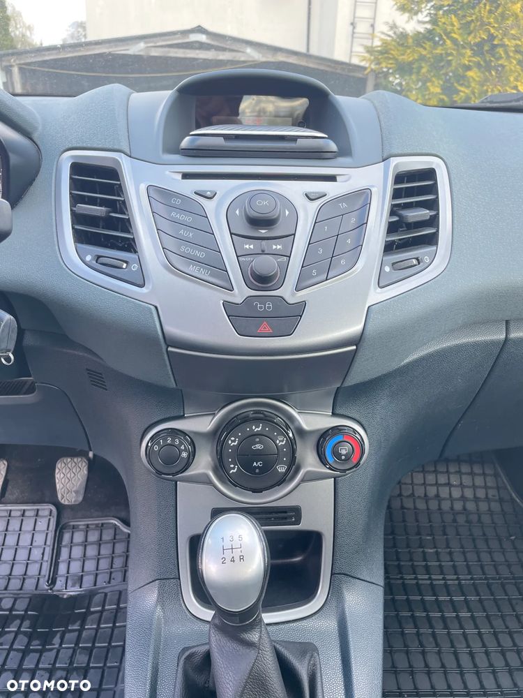 Ford Fiesta 1.25 Trend - 15