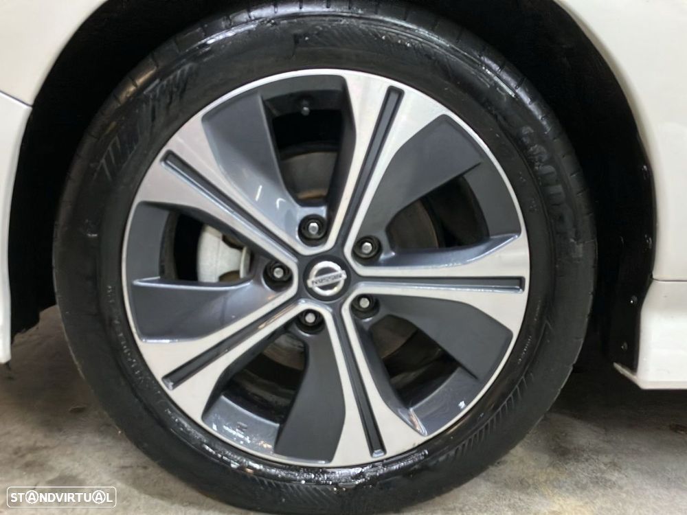 Nissan Leaf N-Connecta - 9