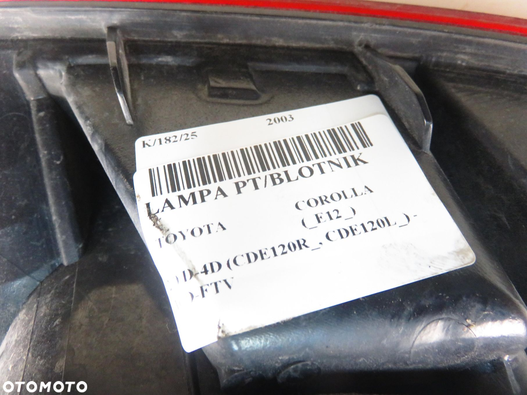 LAMPA PRAWA TYLNA TOYOTA COROLLA E12 - 3