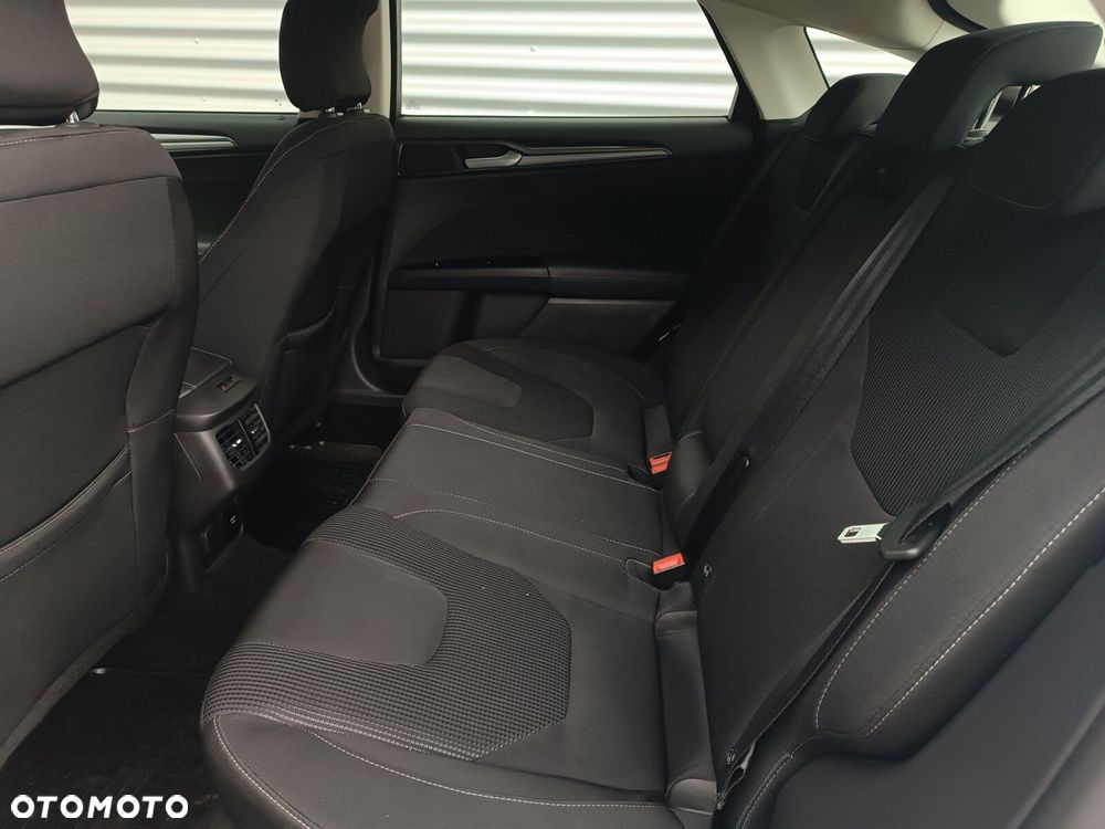 Ford Mondeo 2.0 EcoBlue Titanium - 31