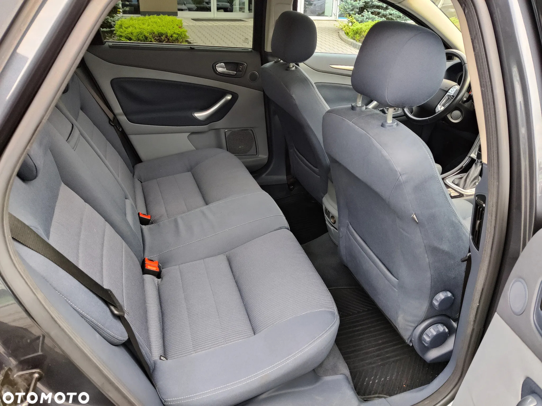 Ford Mondeo 2.0 TDCi Titanium X - 18