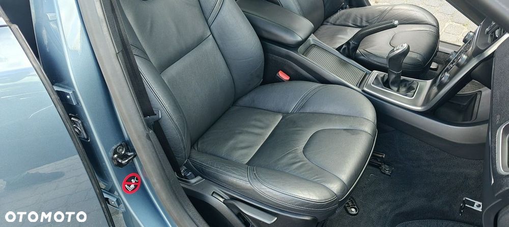 Volvo V40 D2 Momentum - 10