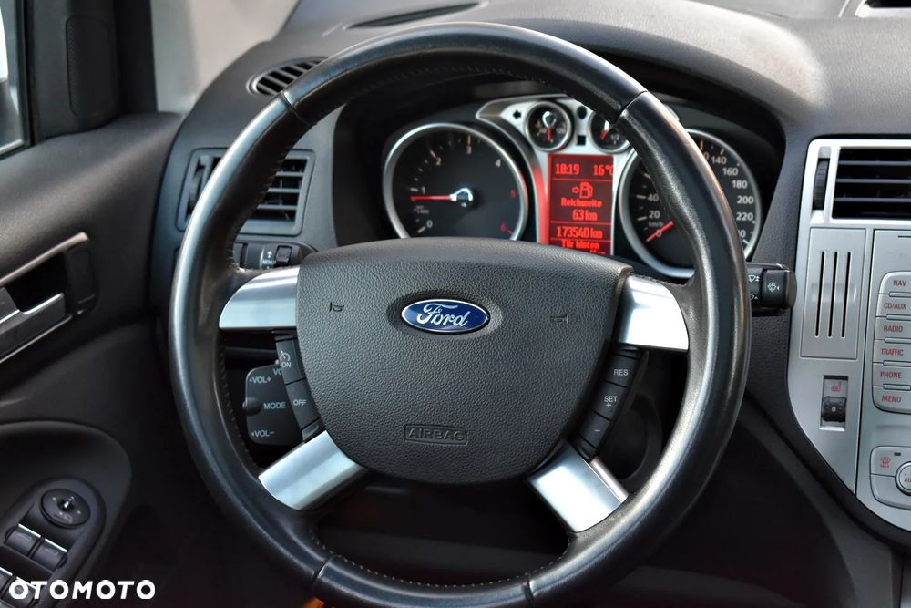 Ford Kuga 2.0 TDCi 4WD Titanium Plus - 25