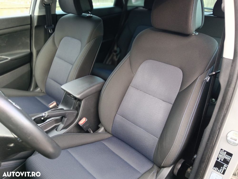 Hyundai Tucson blue 1.7 CRDi 2WD Style - 6