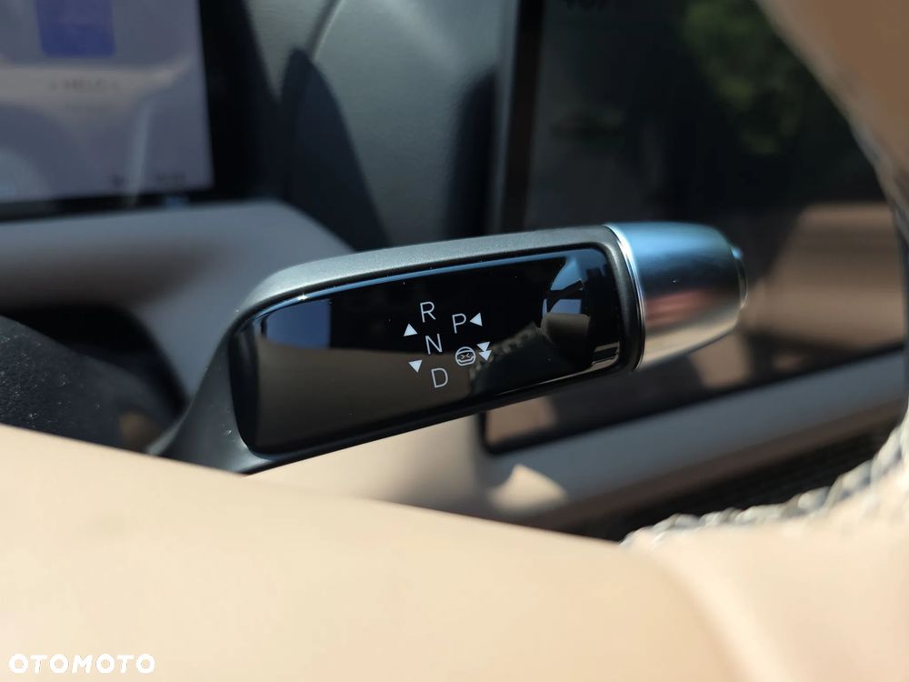 XPeng G9 94.6 kWh AWD Performance - 24