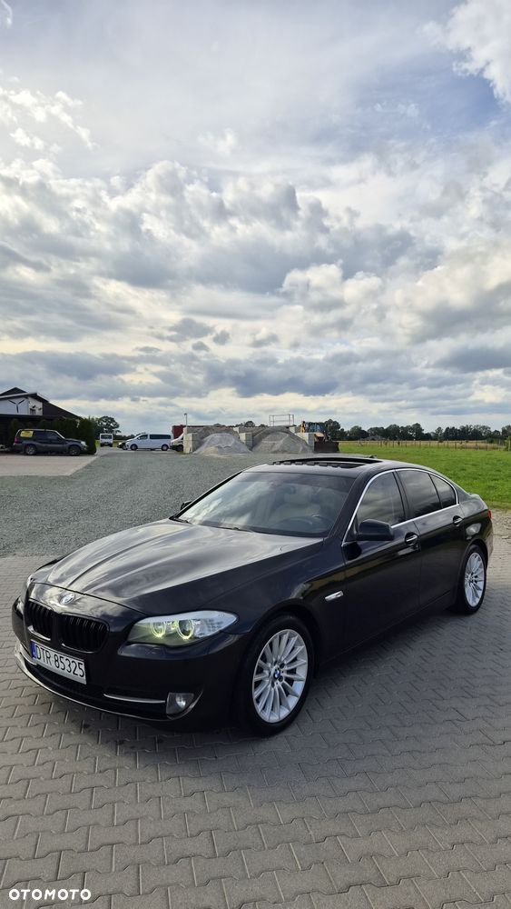 BMW Seria 5 535i Sport-Aut - 10