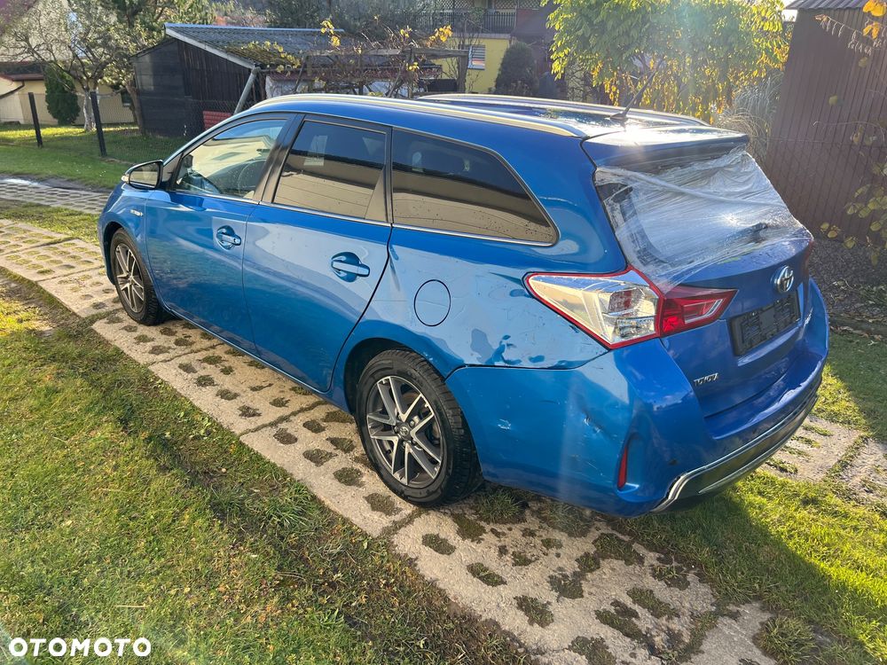 Toyota Auris 1.8 HSD Luna - 3