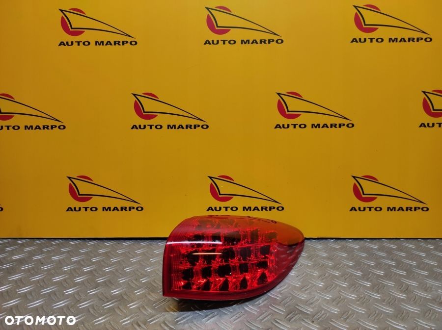 NISSAN SKYLINE CROSSOVER 2009- LAMPA TYŁ LED R USA - 3