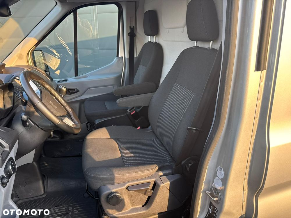 Ford Transit - 23