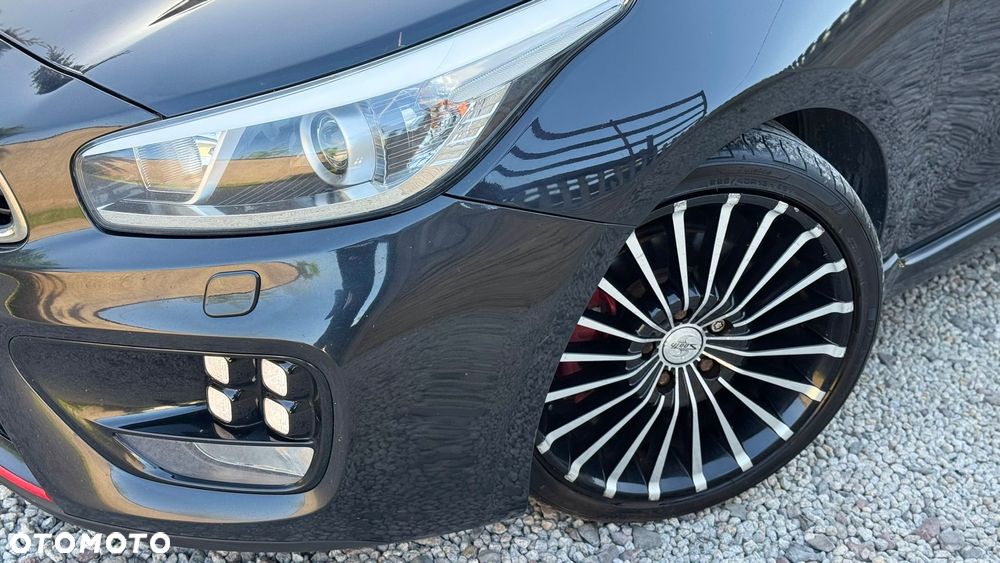 Kia Ceed 1.6 T-GDI GT-Challenge - 24