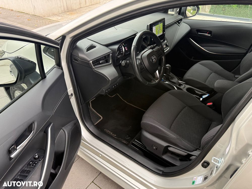 Toyota Corolla 2.0 Hybrid Touring Sports Lounge - 9