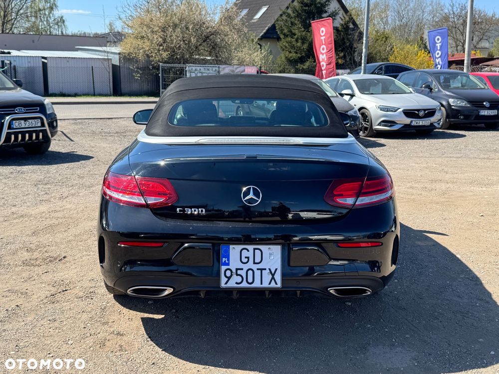 Mercedes-Benz Klasa C 300 9G-TRONIC - 33