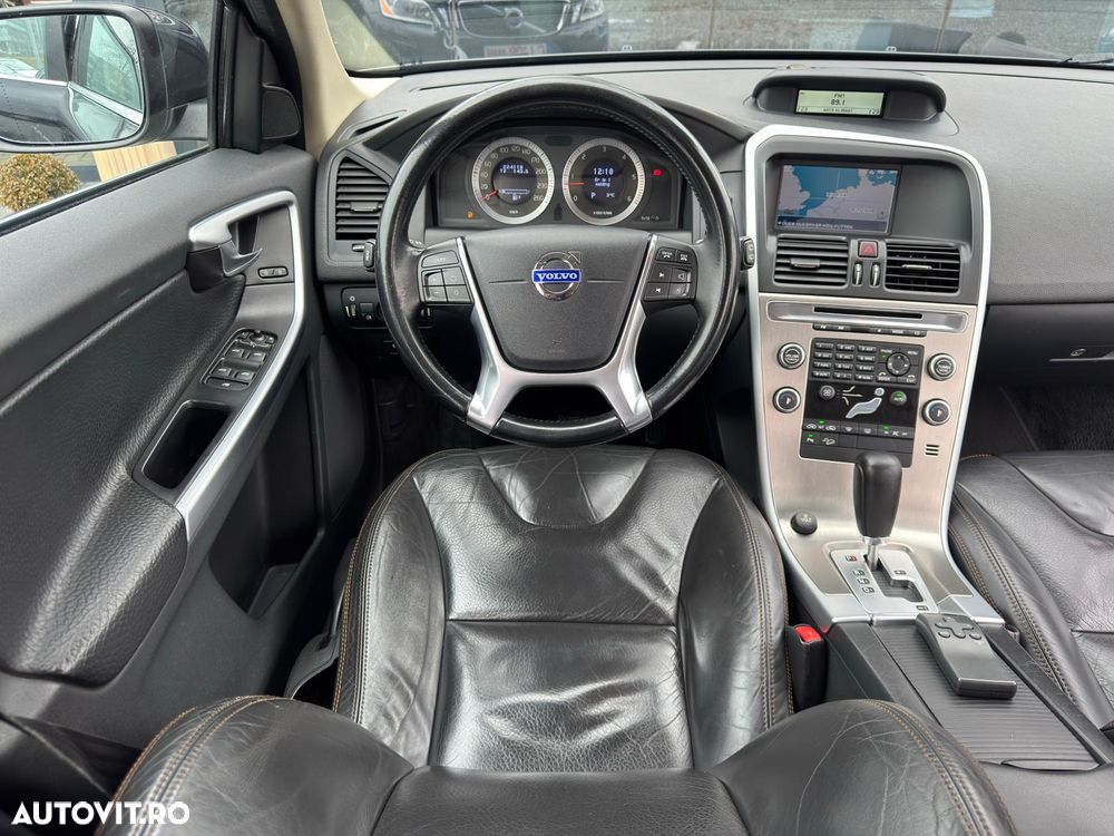 Volvo XC 60 D5 AWD Aut. Momentum - 6