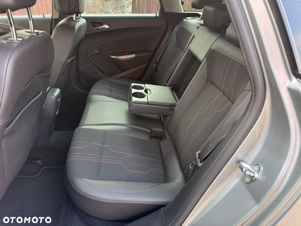Opel Astra 1.7 CDTI DPF 150 Jahre - 20
