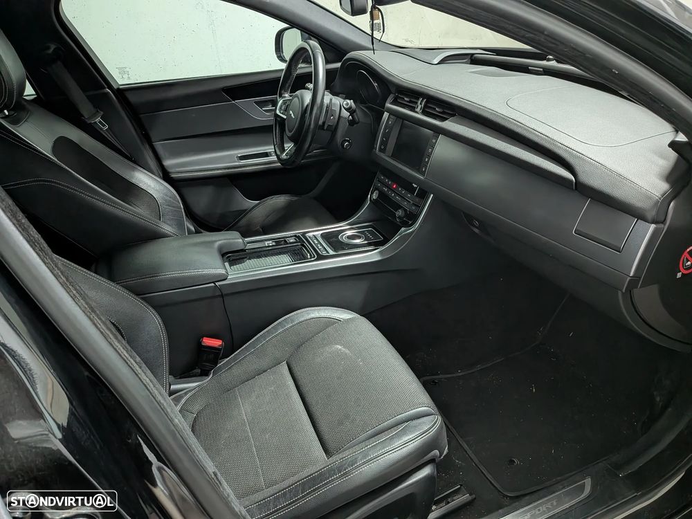 Jaguar XF 20d AWD Aut. R-Sport - 4