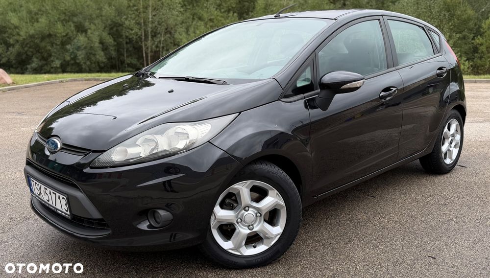 Ford Fiesta 1.25 Celebration - 16