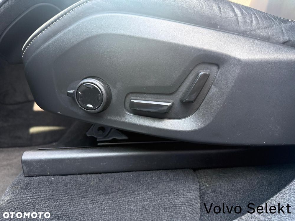 Volvo XC 90 - 14
