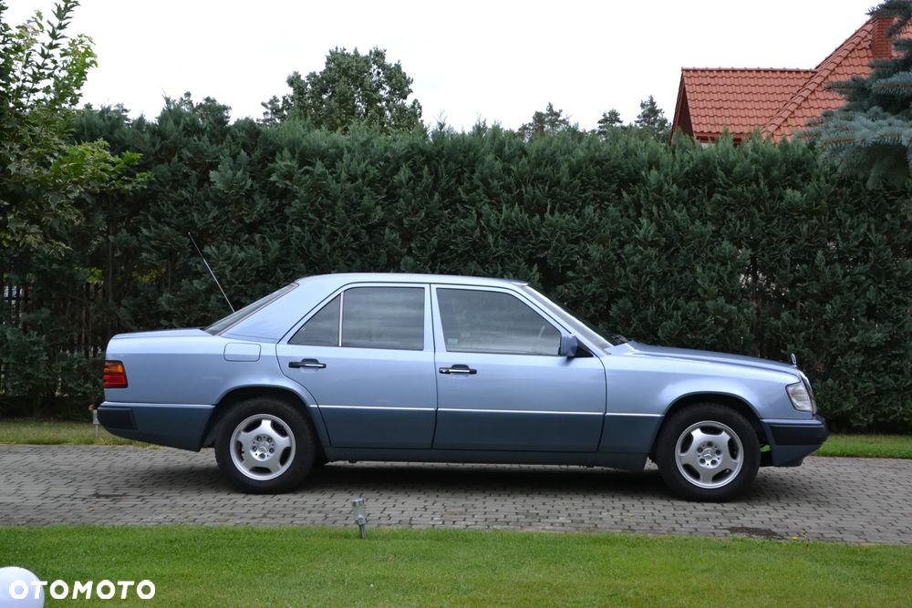 Mercedes-Benz W124 (1984-1993) - 2