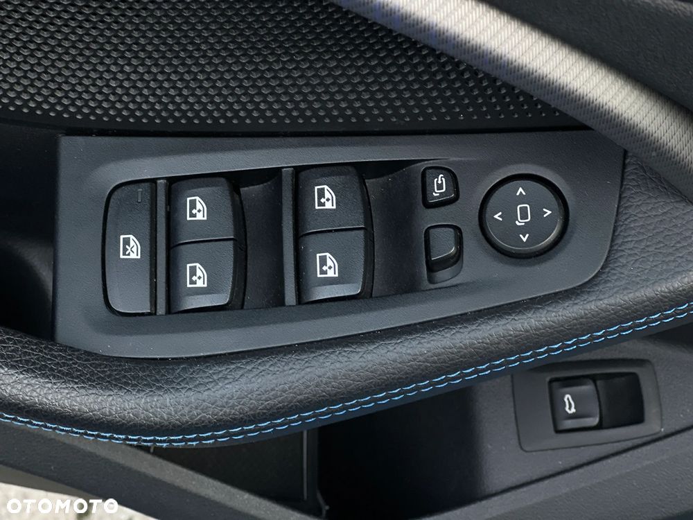 BMW Seria 1 - 22