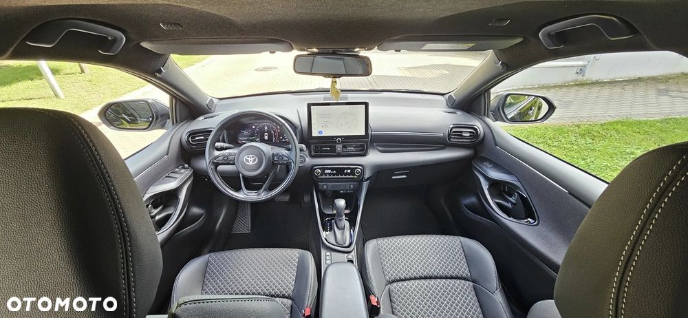 Toyota Yaris Hybrid 1.5 Style - 17