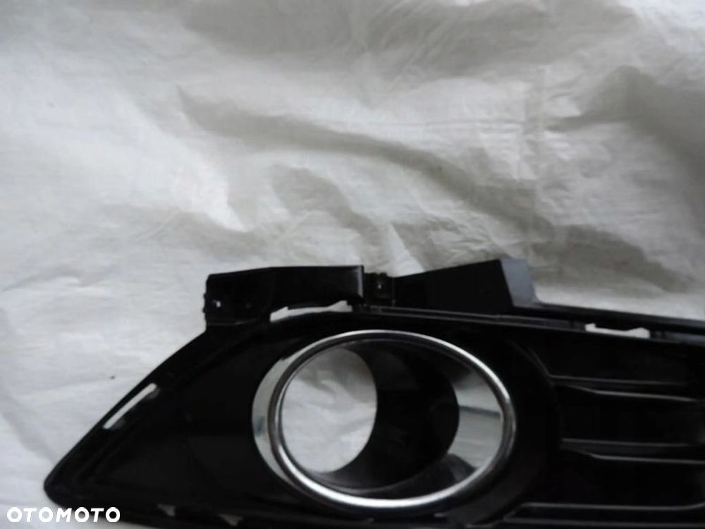 Kratka zderzaka prawa przód Ford Mondeo MK5 DS73-19952-LW - 3