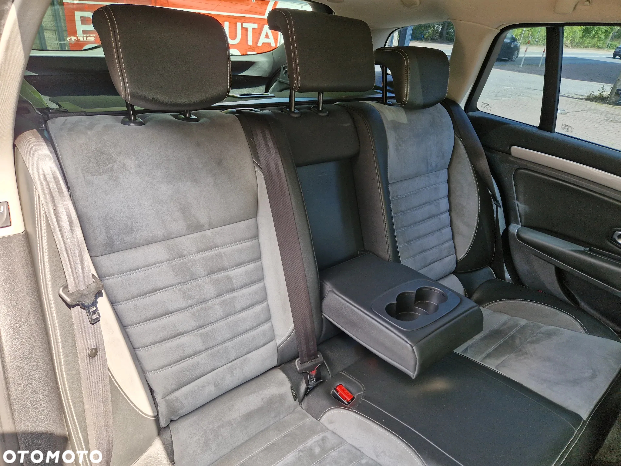 Renault Laguna Grandtour dCi 150 FAP Start-Stop GT - 36