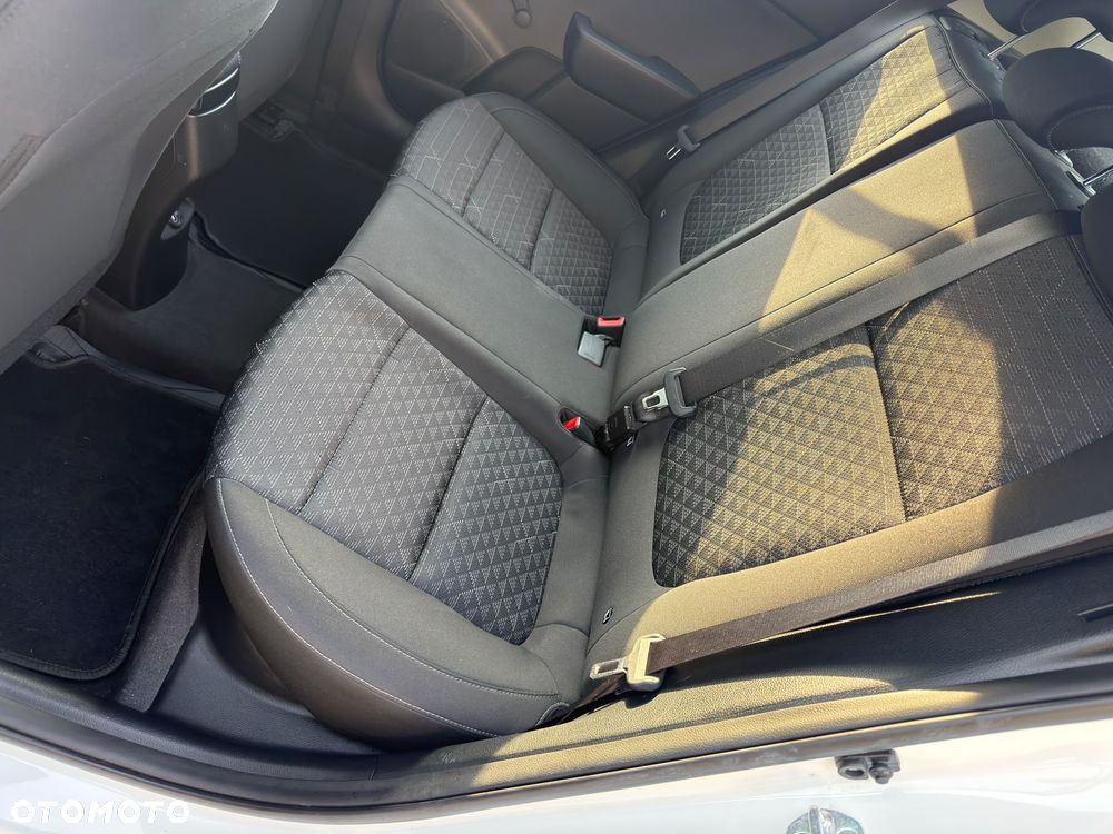 Kia Rio - 17
