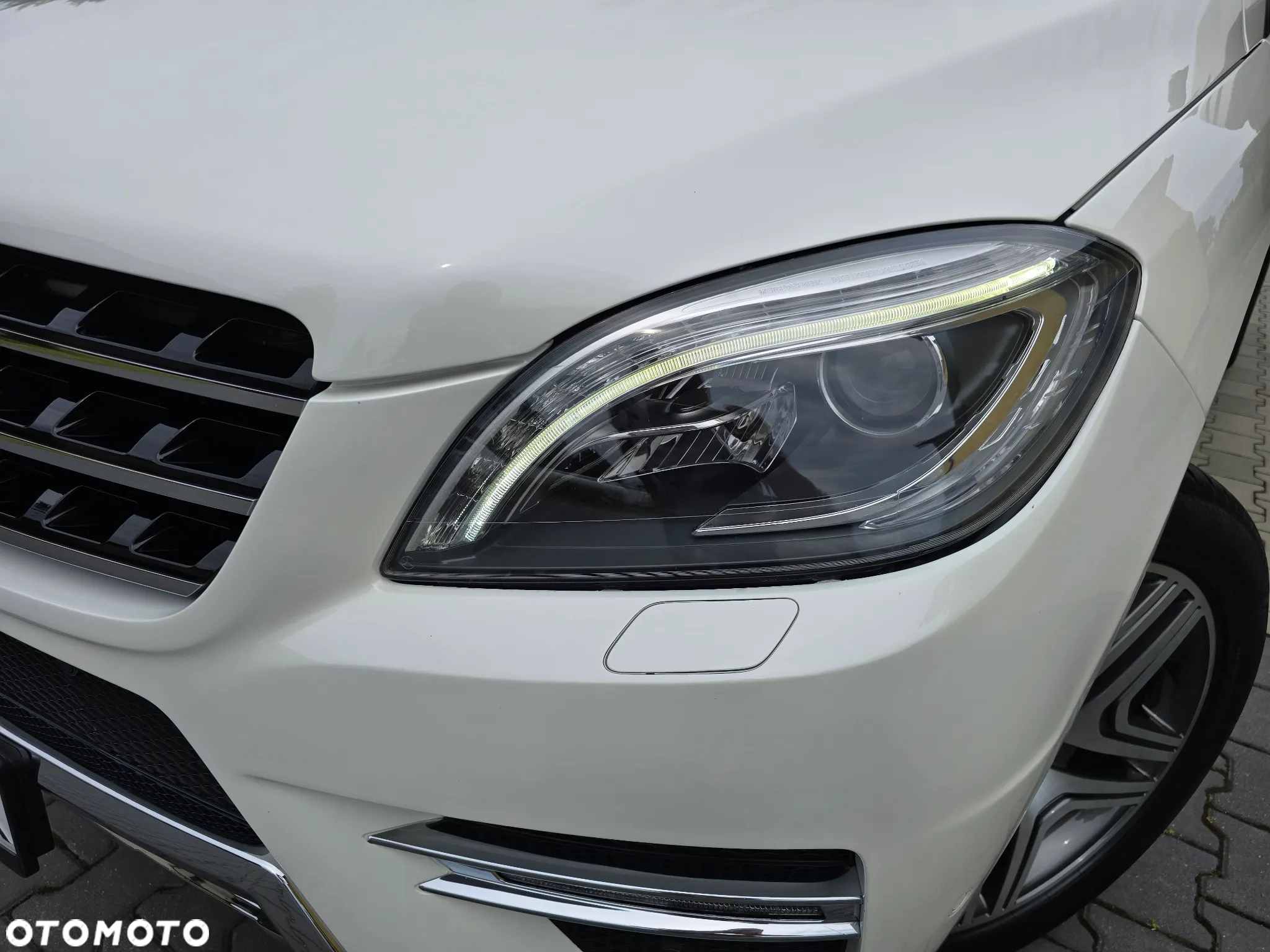 Mercedes-Benz ML 350 4MATIC (BlueEFFICIENCY) 7G-TRONIC - 15
