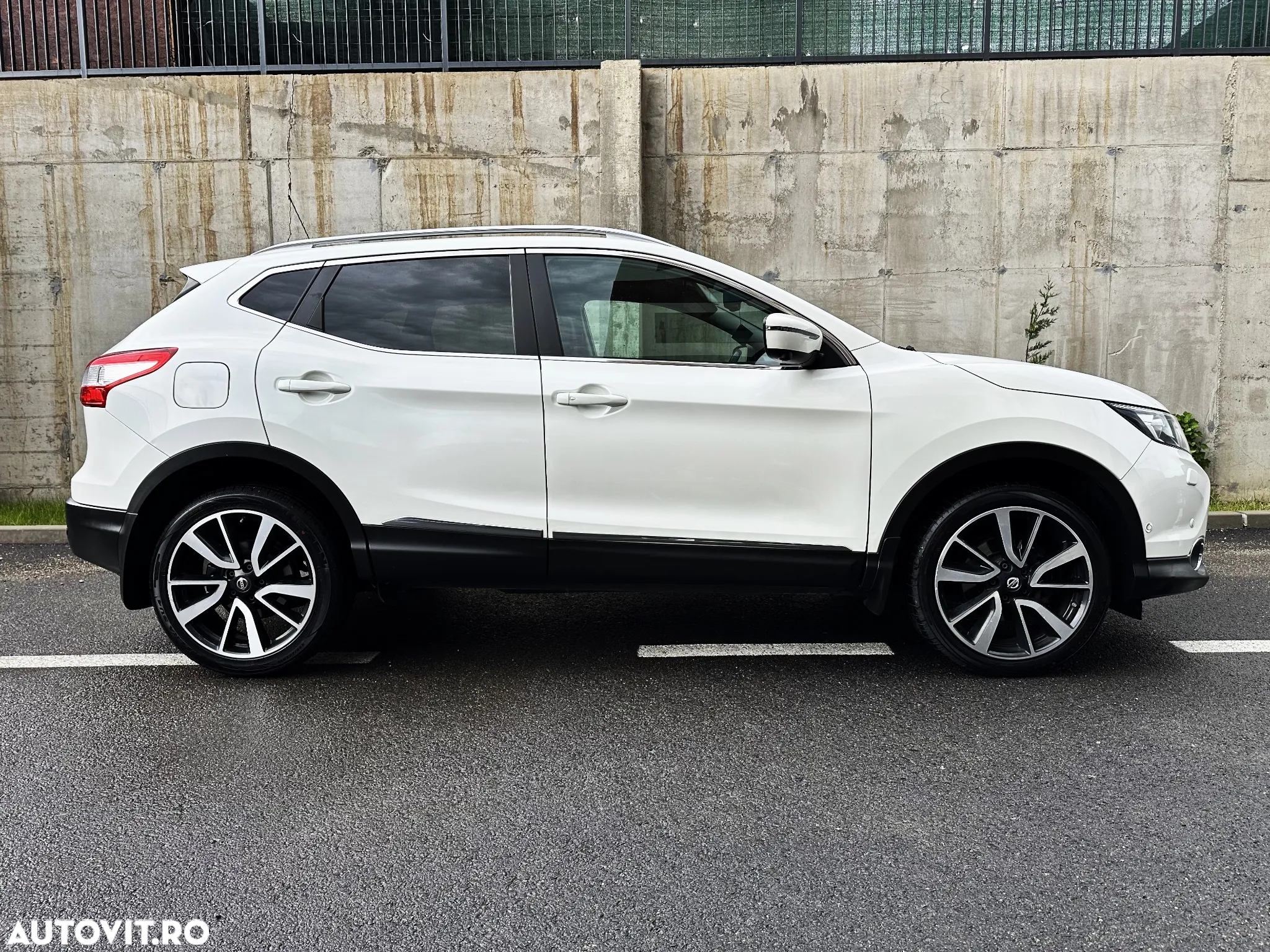 Nissan Qashqai 1.5 DCI TEKNA - 27
