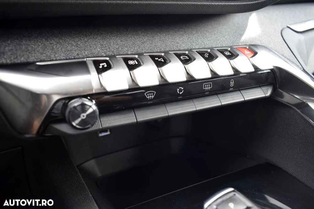 Peugeot 3008 PureTech 130 Stop & Start EAT6 Allure - 18