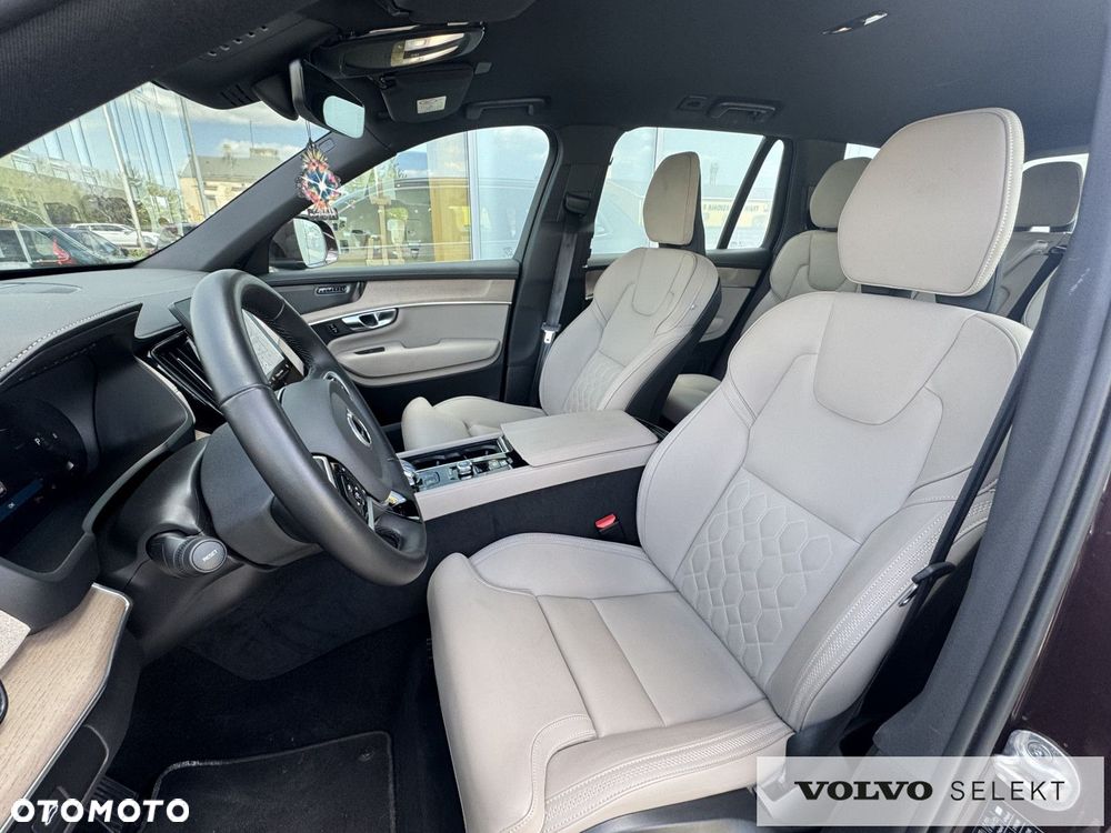 Volvo XC 90 - 32
