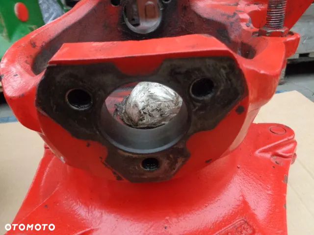 Zwrotnica mostu Carraro 20.25SI McCormick XTX185 - 7