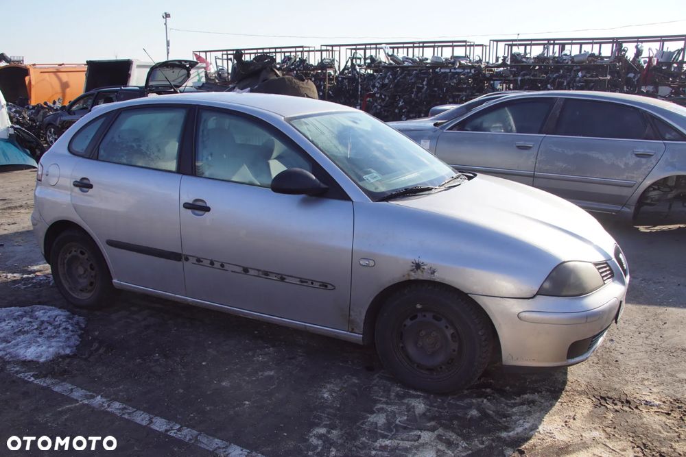 Auto na części - Seat Ibiza III 1.2 12V 64 KM AZQ GSB LS7N 2003R Silnik Skrzynia Drzwi Maska Klapa Zderzak Błotnik Szyba Lusterko Klamka Lampa Deska Kokpit Sterownik Moduł Czujnik Licznik Panel Kierownica - 2