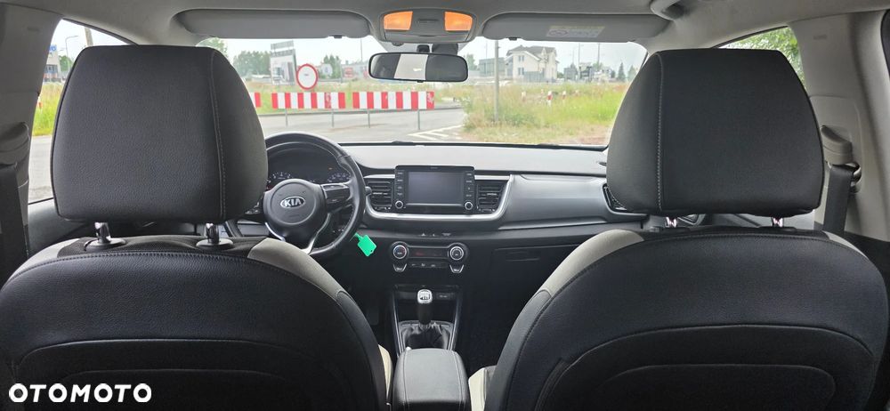 Kia Stonic 1.4 L - 21