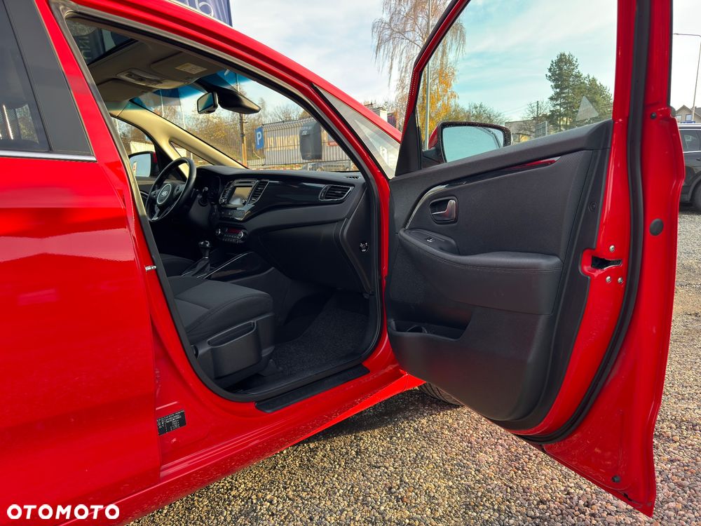 Kia Carens 2.0 GDI L - 32