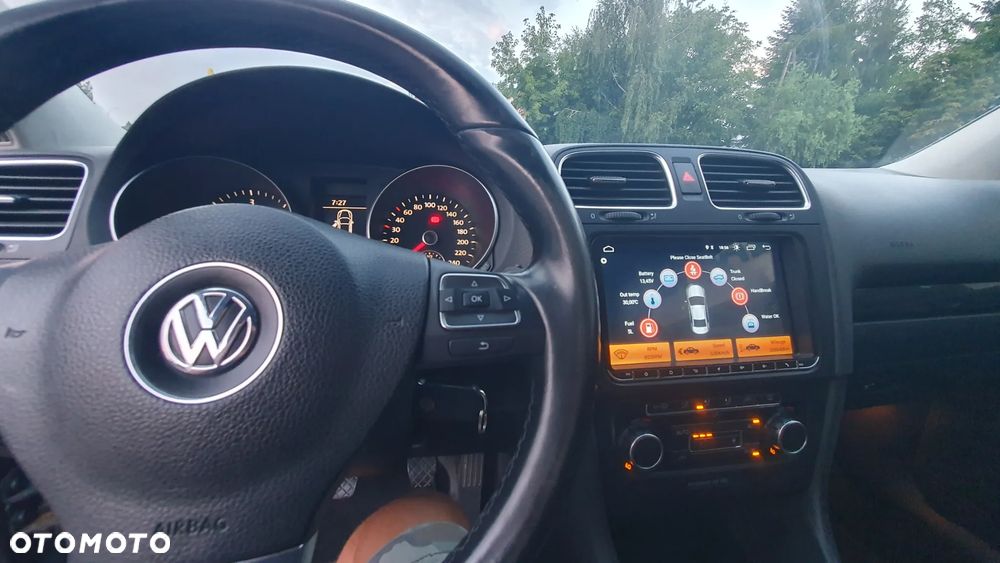 Volkswagen Golf - 10