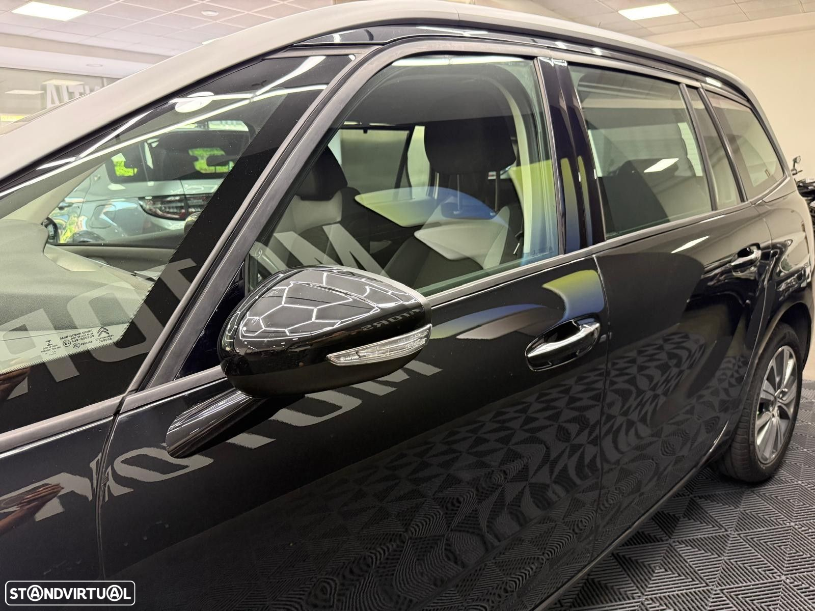 Citroën C4 Grand Picasso 1.6 BlueHDi Intensive J17 - 17