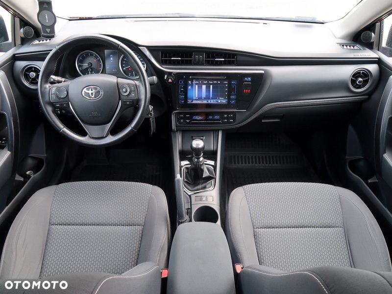 Toyota Corolla 1.6 Premium - 12