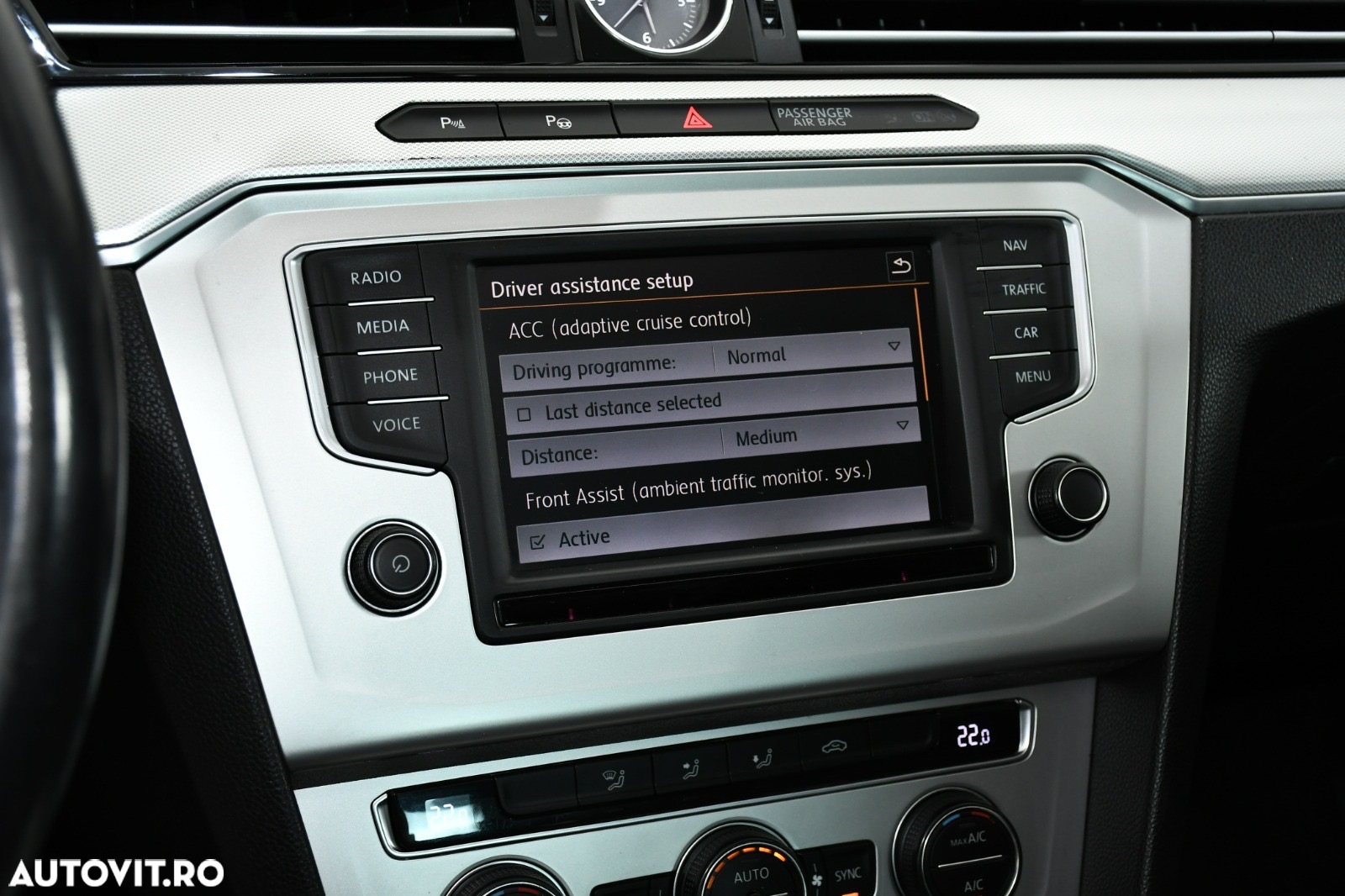 Volkswagen Passat - 22