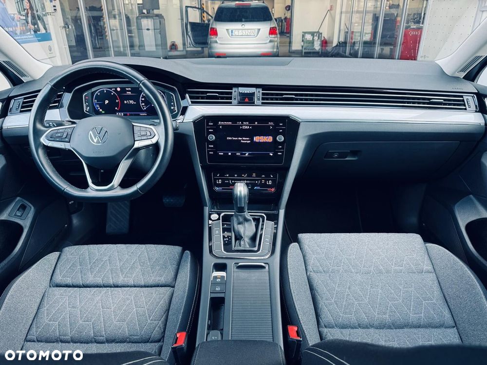 Volkswagen Passat 2.0 TDI SCR DSG Business - 23