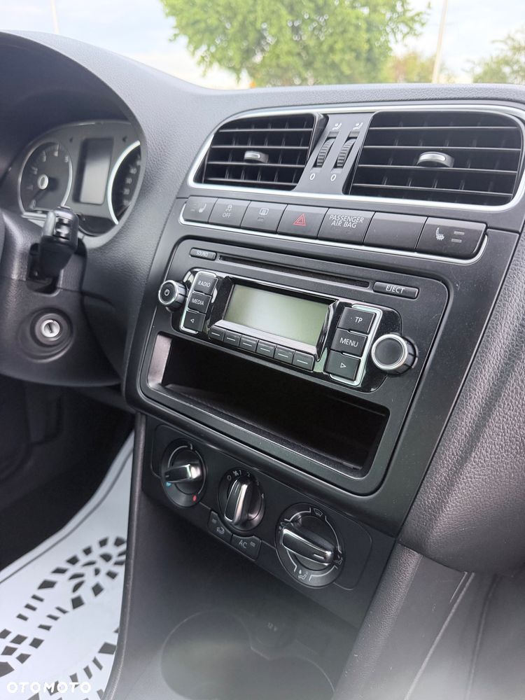 Volkswagen Polo - 17