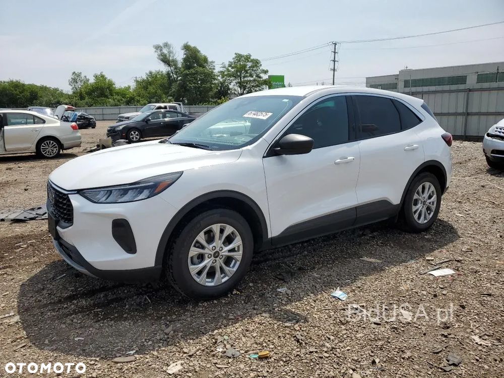 Ford Kuga - 12
