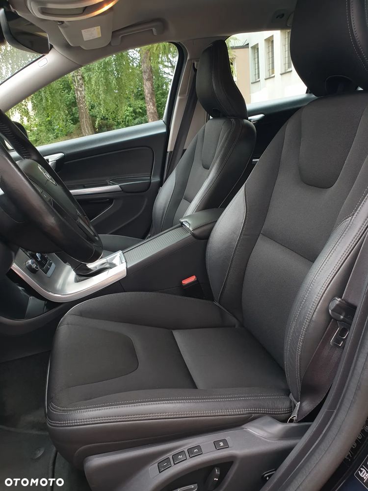 Volvo V60 D3 Geartronic Linje Svart - 8