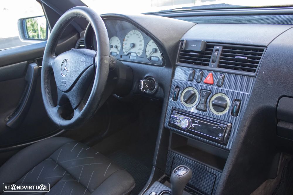 Mercedes-Benz C 180 - 15