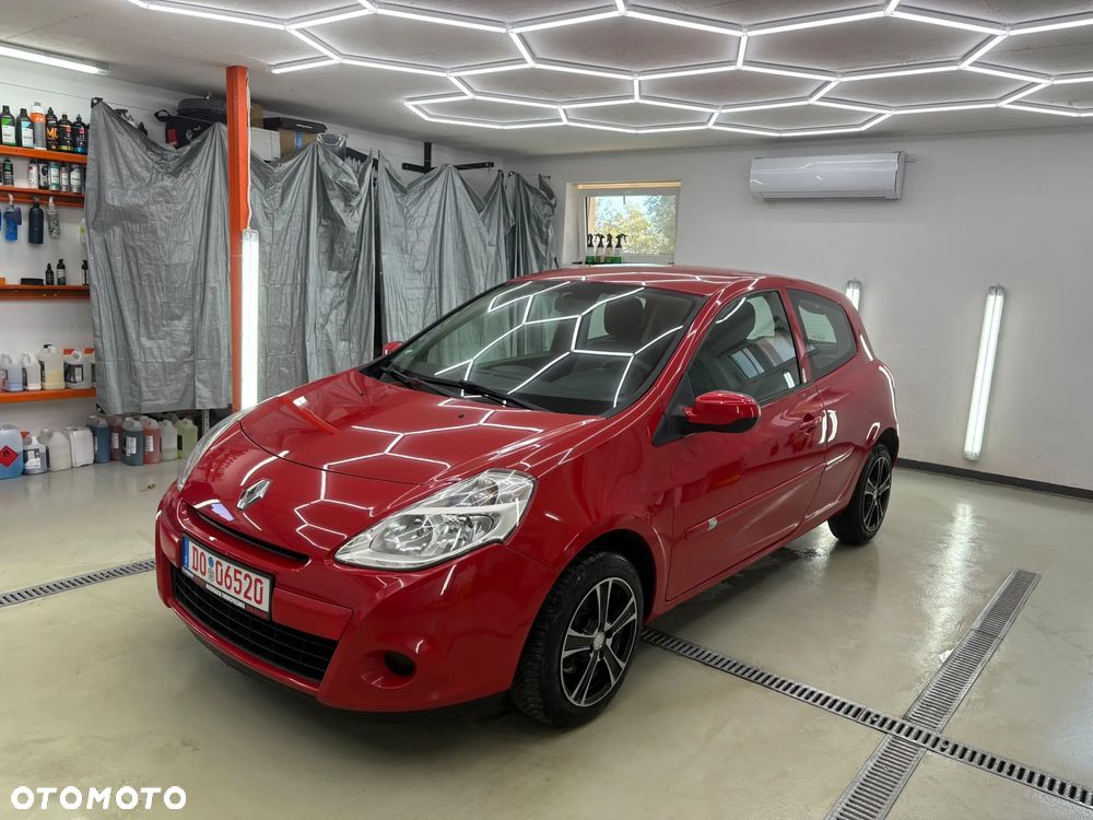 Renault Clio - 2