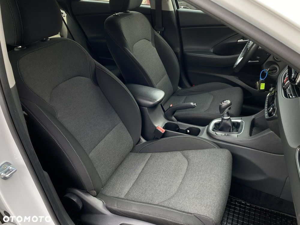 Hyundai i30 - 33